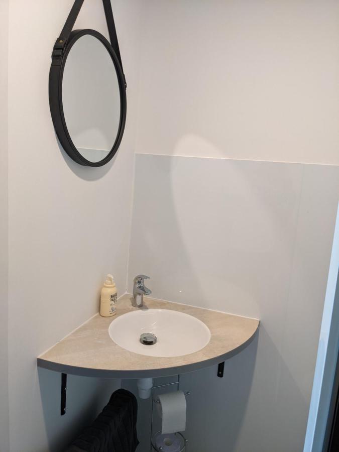 Andemu Studio Cabine 2 A 4 Personnes 巴里吉斯 外观 照片